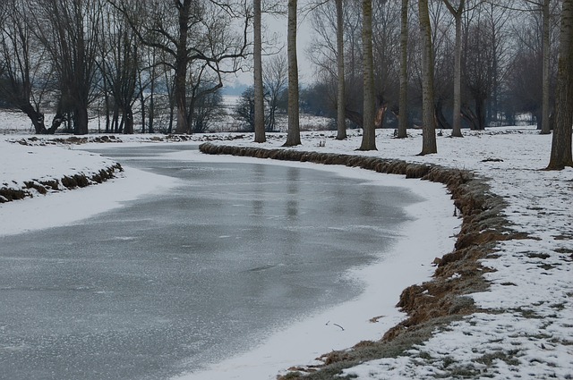 zamrzlá řeka